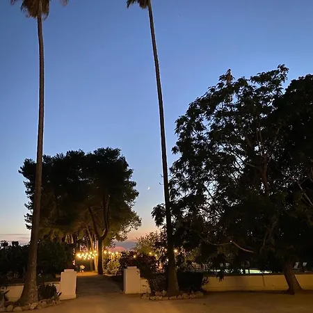 Masseria Filippo De Raho - Agri Bio Relais Çiftlik konaklama Villa Convento